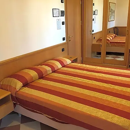 Fiorella Hotell Senigallia