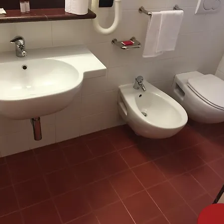 Hotell Fiorella 2*